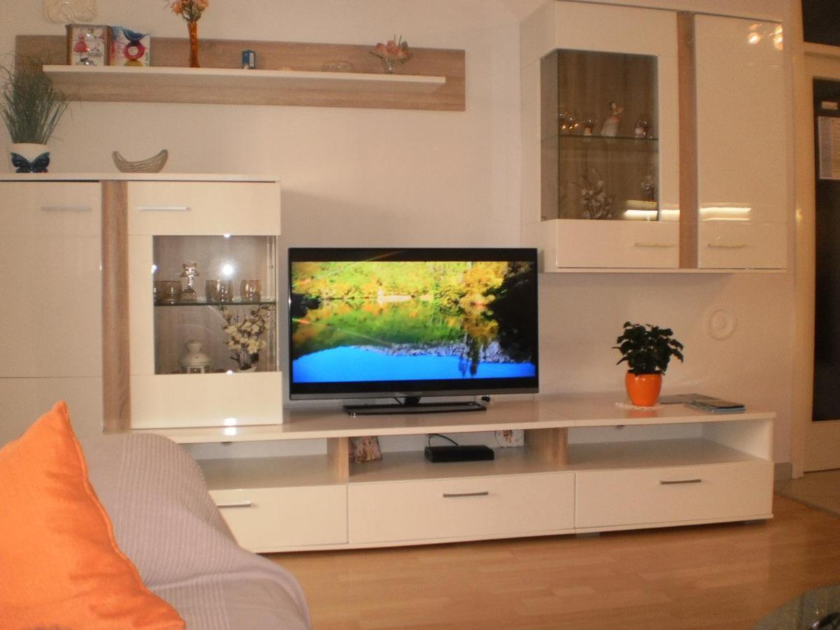 Apartment Lana Omis Luaran gambar