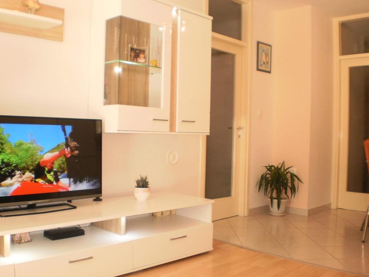 Apartment Lana Omis Luaran gambar
