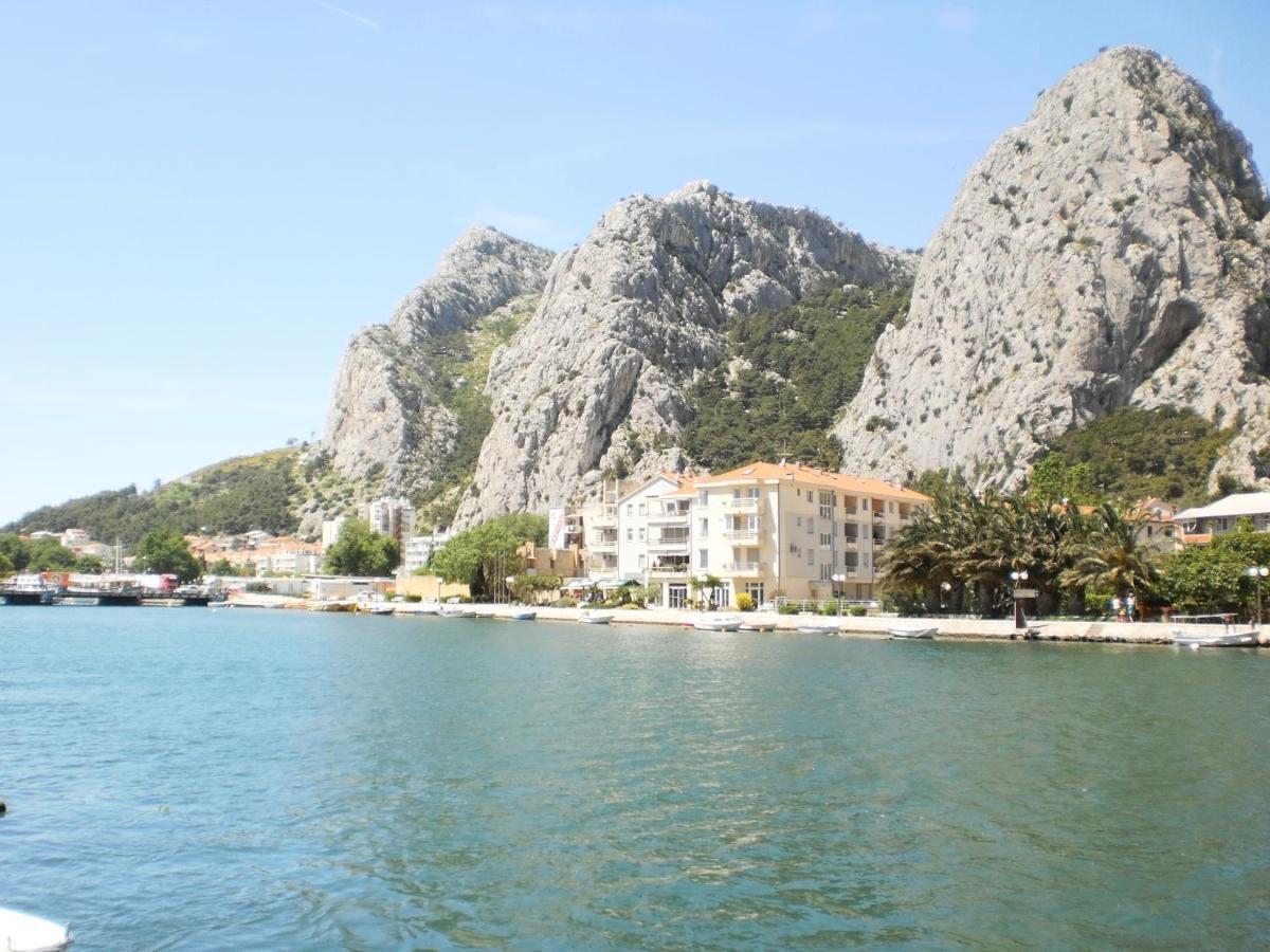 Apartment Lana Omis Luaran gambar